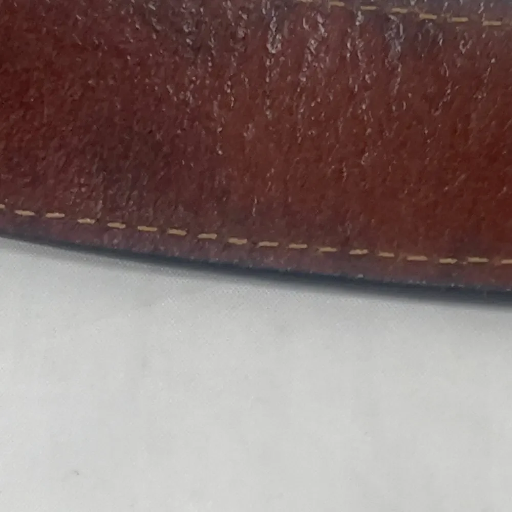 Columbia Belt Brown Leather with Dark Brown Trim Western Med 34-36 Metal Buckle